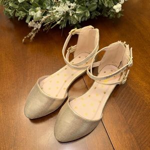 Girls dress shoes, Like new!